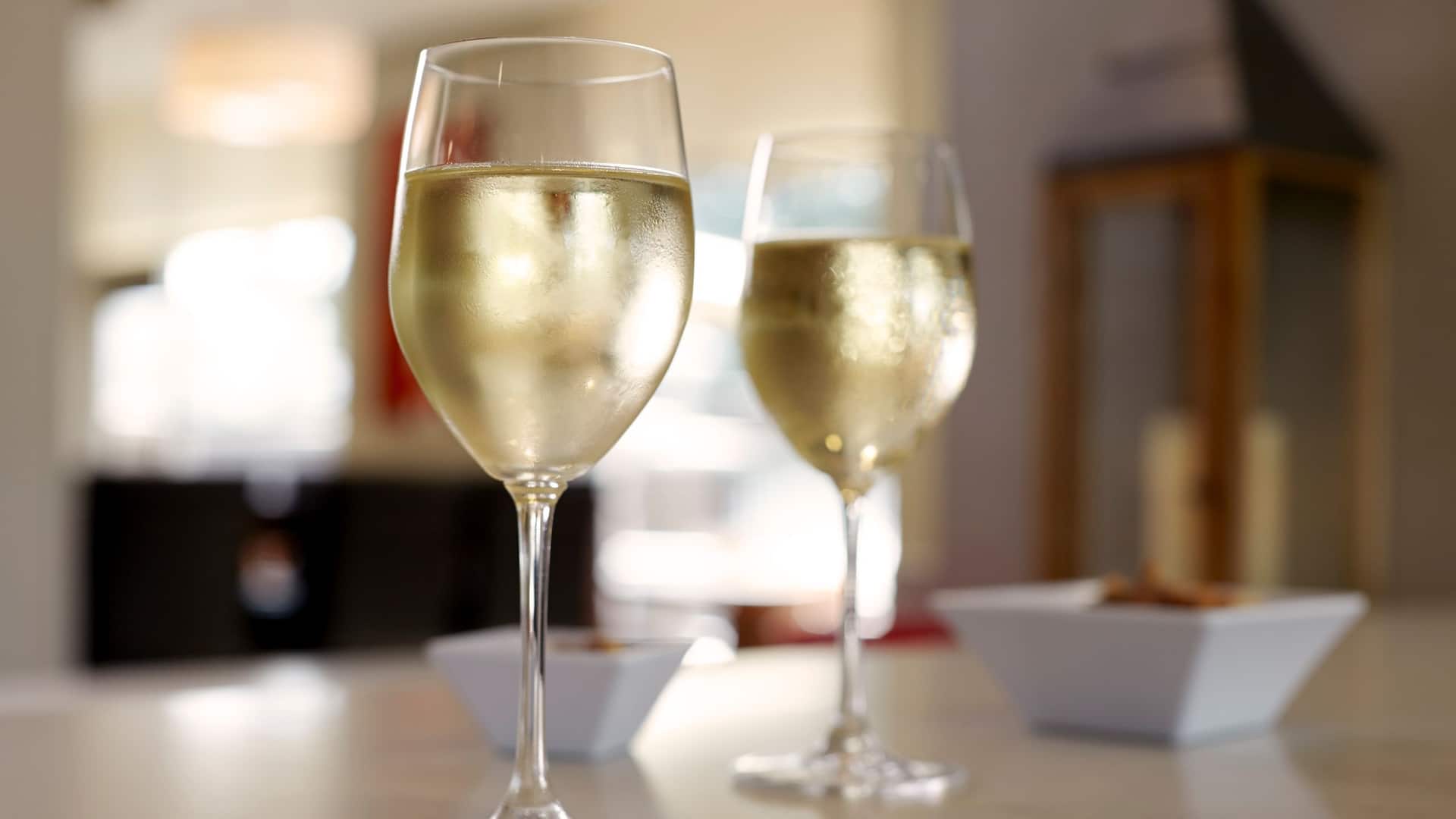 1 of 1 Hyatt House Hh_P104 HH White Wine