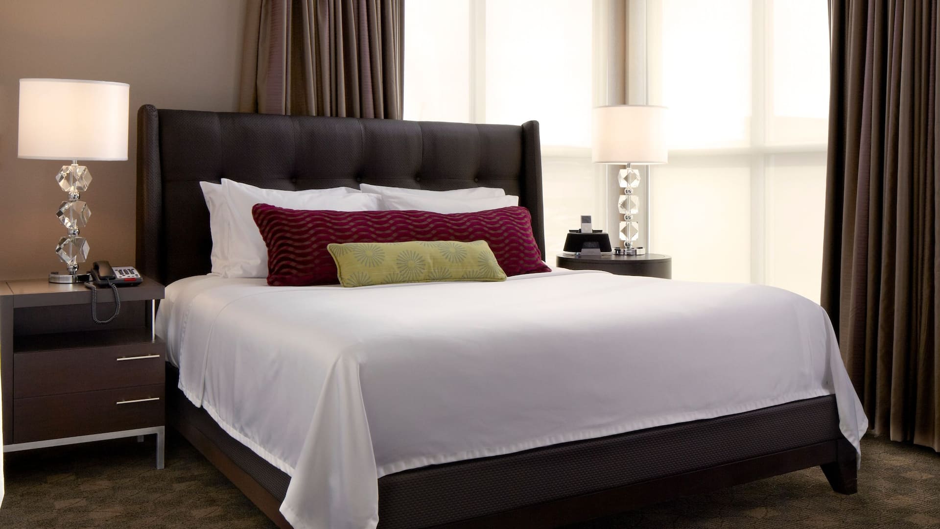 Hyatt House Philadelphia/King of Prussia Guest Bed