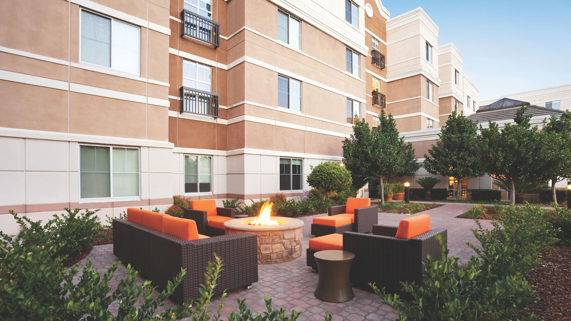 Hyatt House Pleasant Hill Backyard Fire Pit