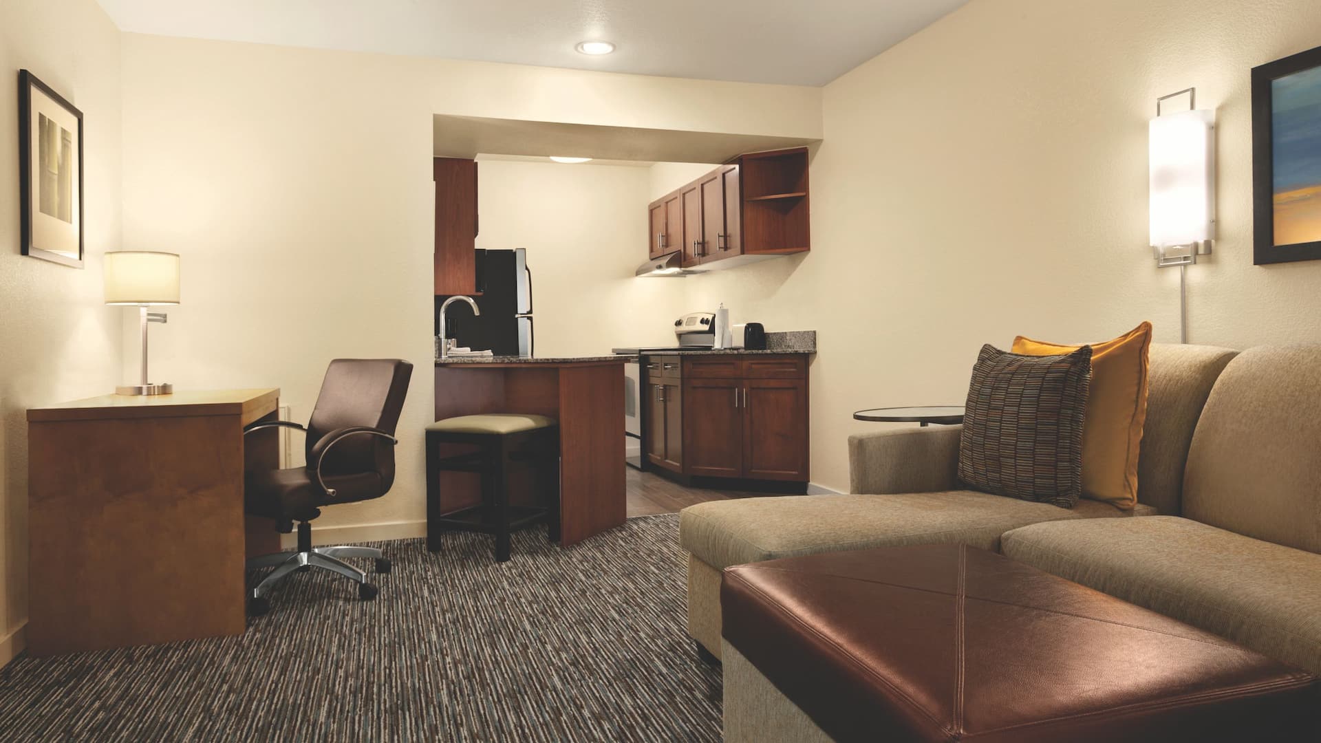 Hyatt House Pleasanton Standard Livingroom