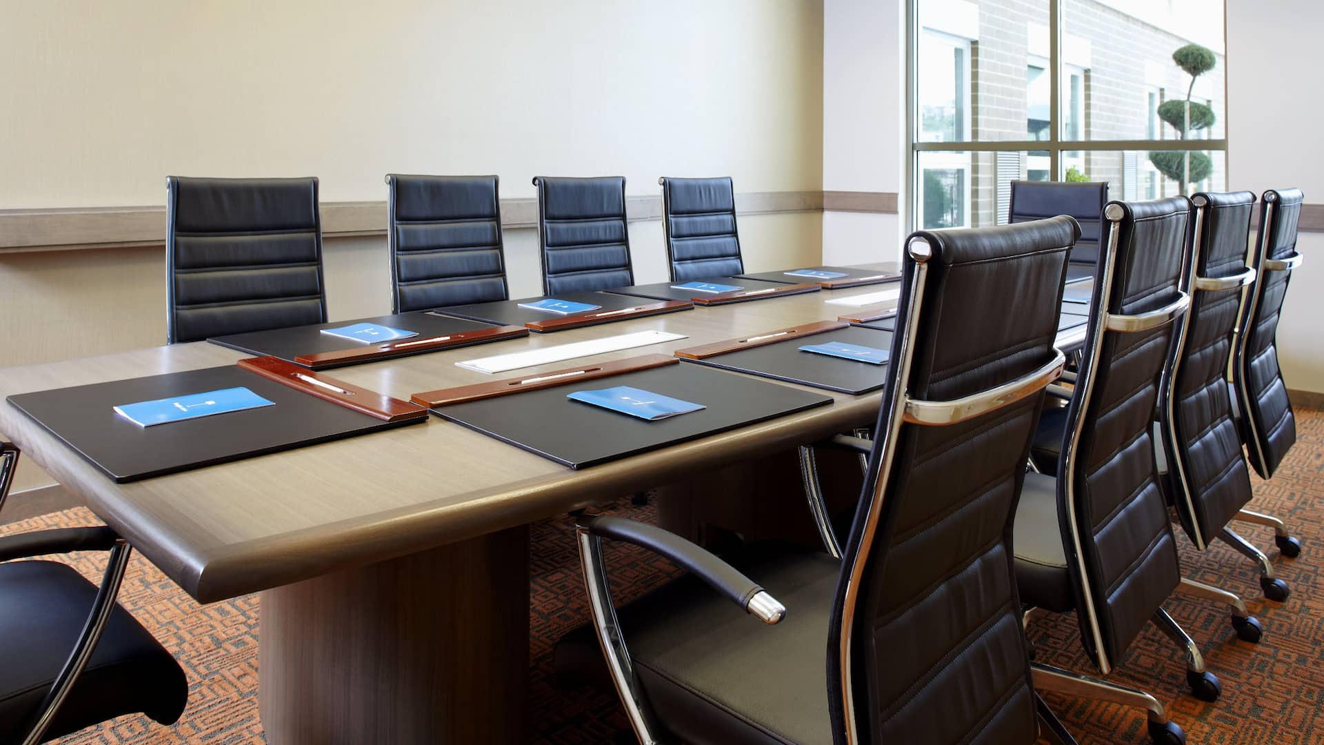Hyatt House Pittsburgh-South Side Boardroom