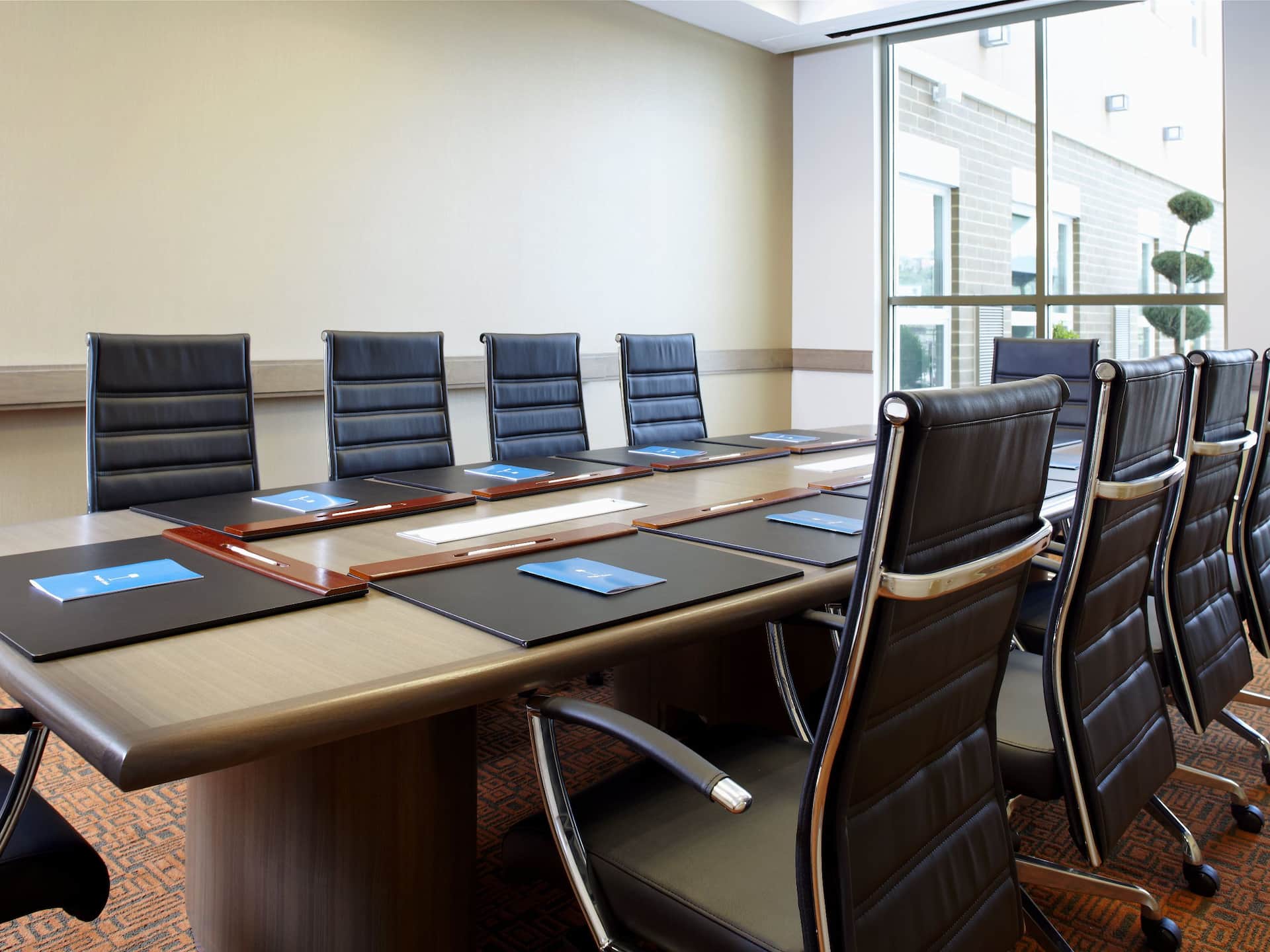 Hyatt House Pittsburgh-South Side Boardroom