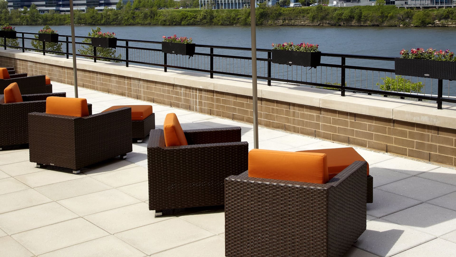 Hyatt House Pittsburgh-South Side Terrace View