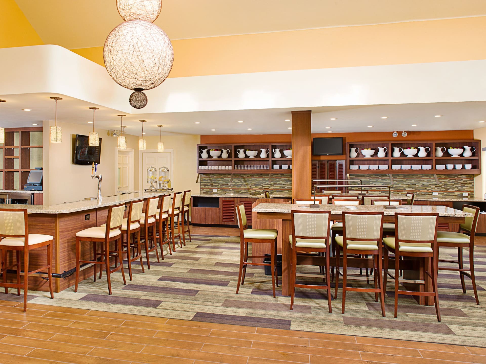 Hyatt House Los Angeles/LAX/Manhattan Beach HBar