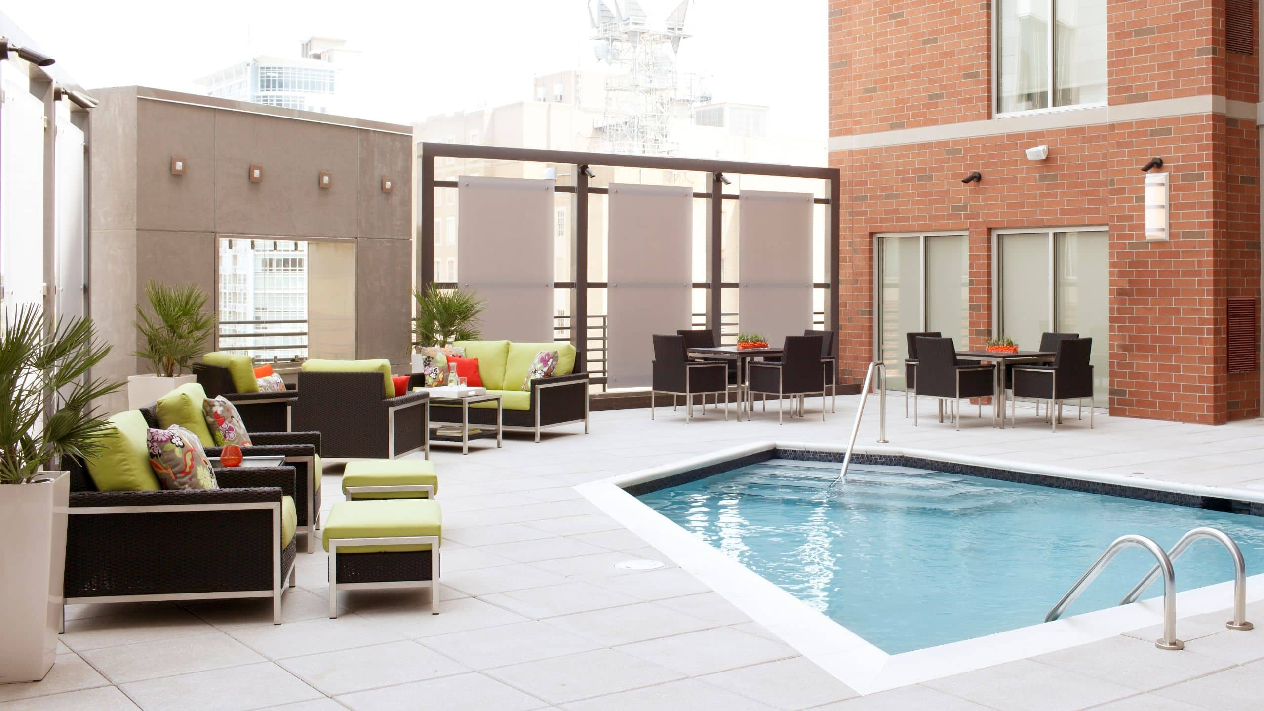 Comfortable Uptown Hotels Hyatt House Charlotte Center City   CLTXD P019 Rooftop Terrace.16x9 