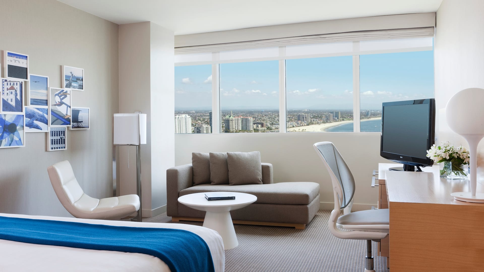 Hyatt Regency Long Beach King Guestroom