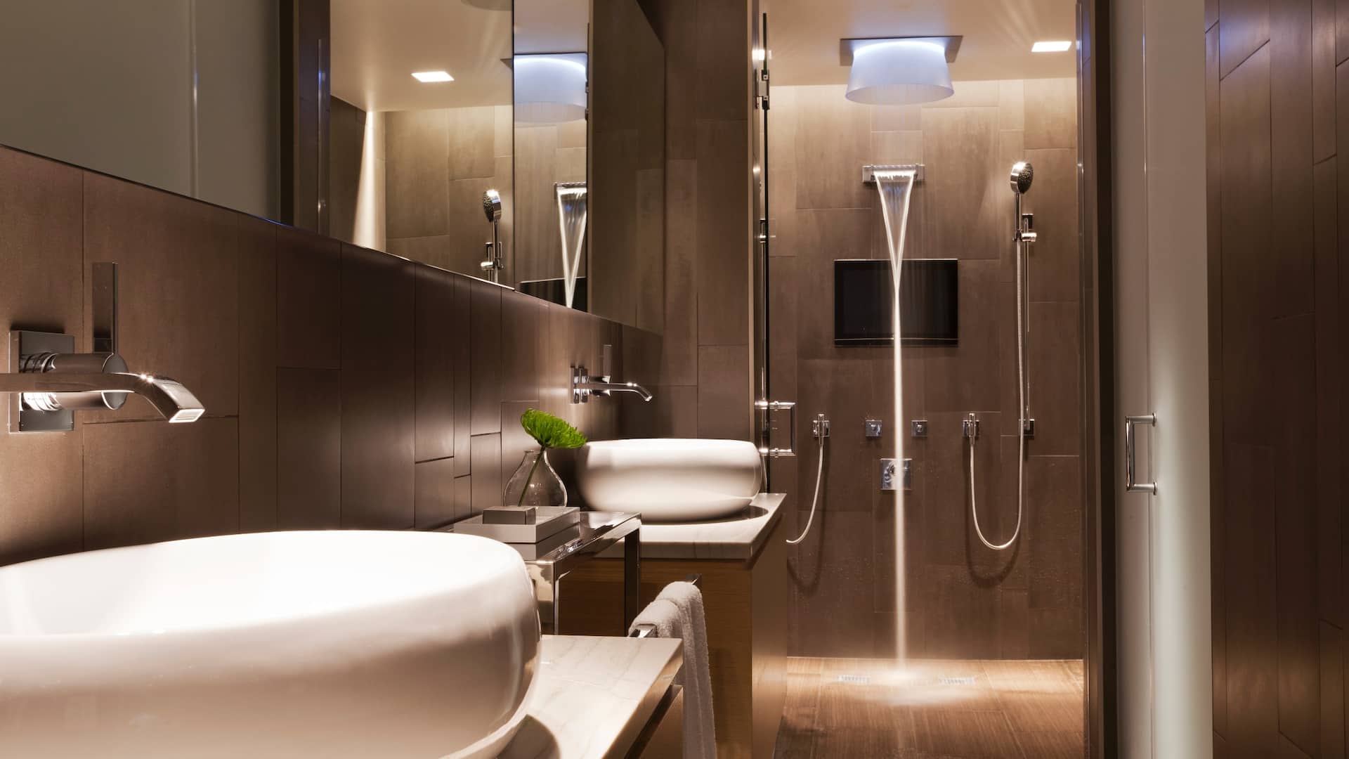3 of 7 Hyatt Regency Long Beach Palm Suite Bathroom