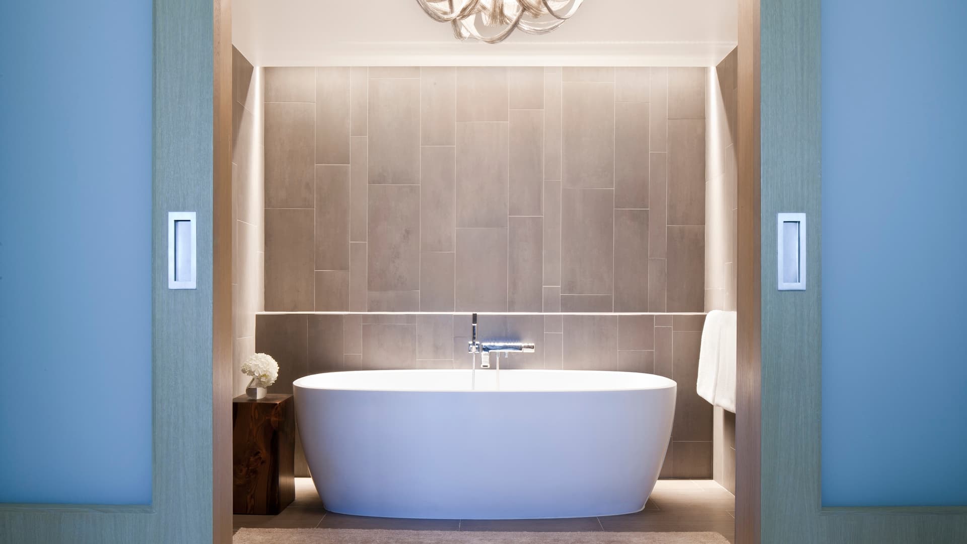 4 of 6 Hyatt Regency Long Beach Royal Suite Bathtub