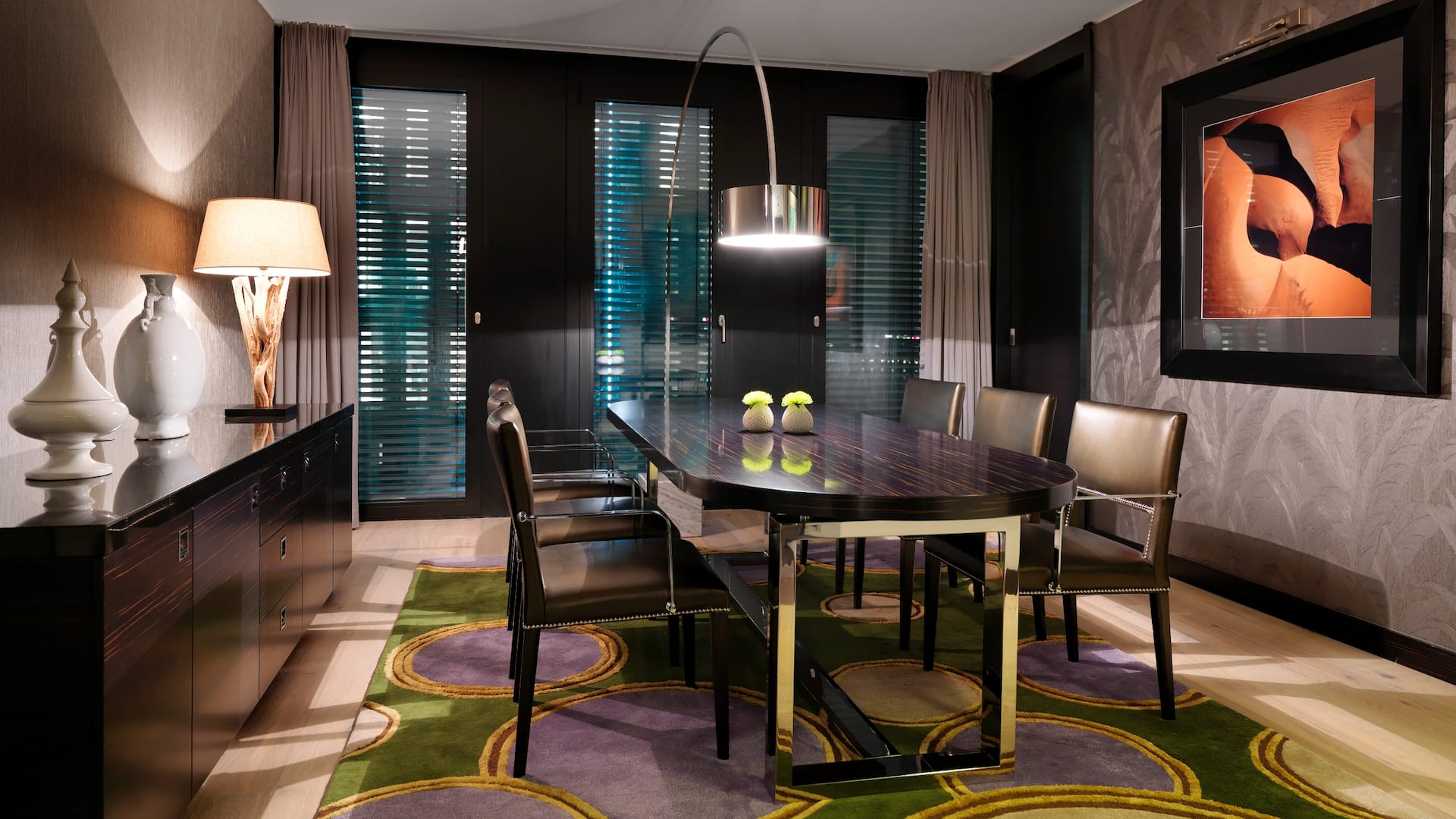 4 de 6 Hyatt Regency Dusseldorf Executive Suite Dining