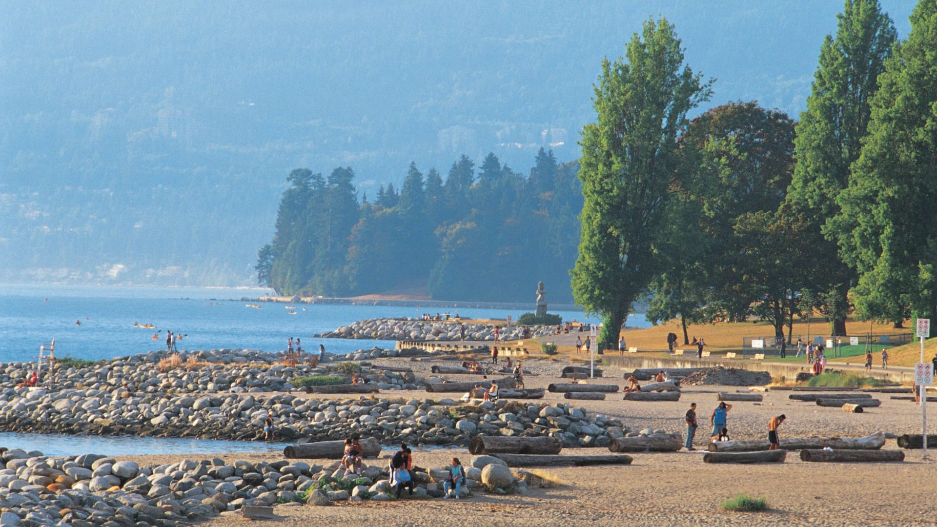 Hyatt Regency Vancouver English Bay Beach