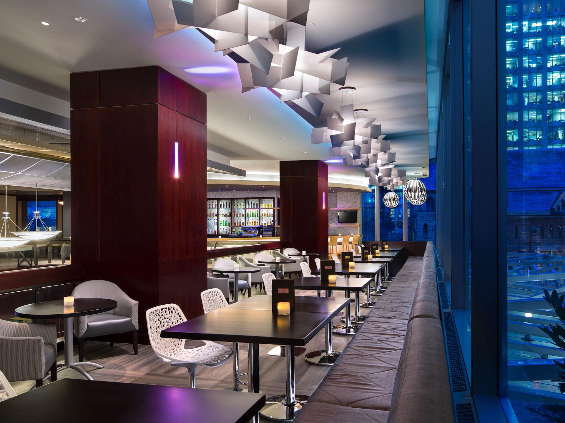 Hyatt Regency Vancouver Mosaic Bar