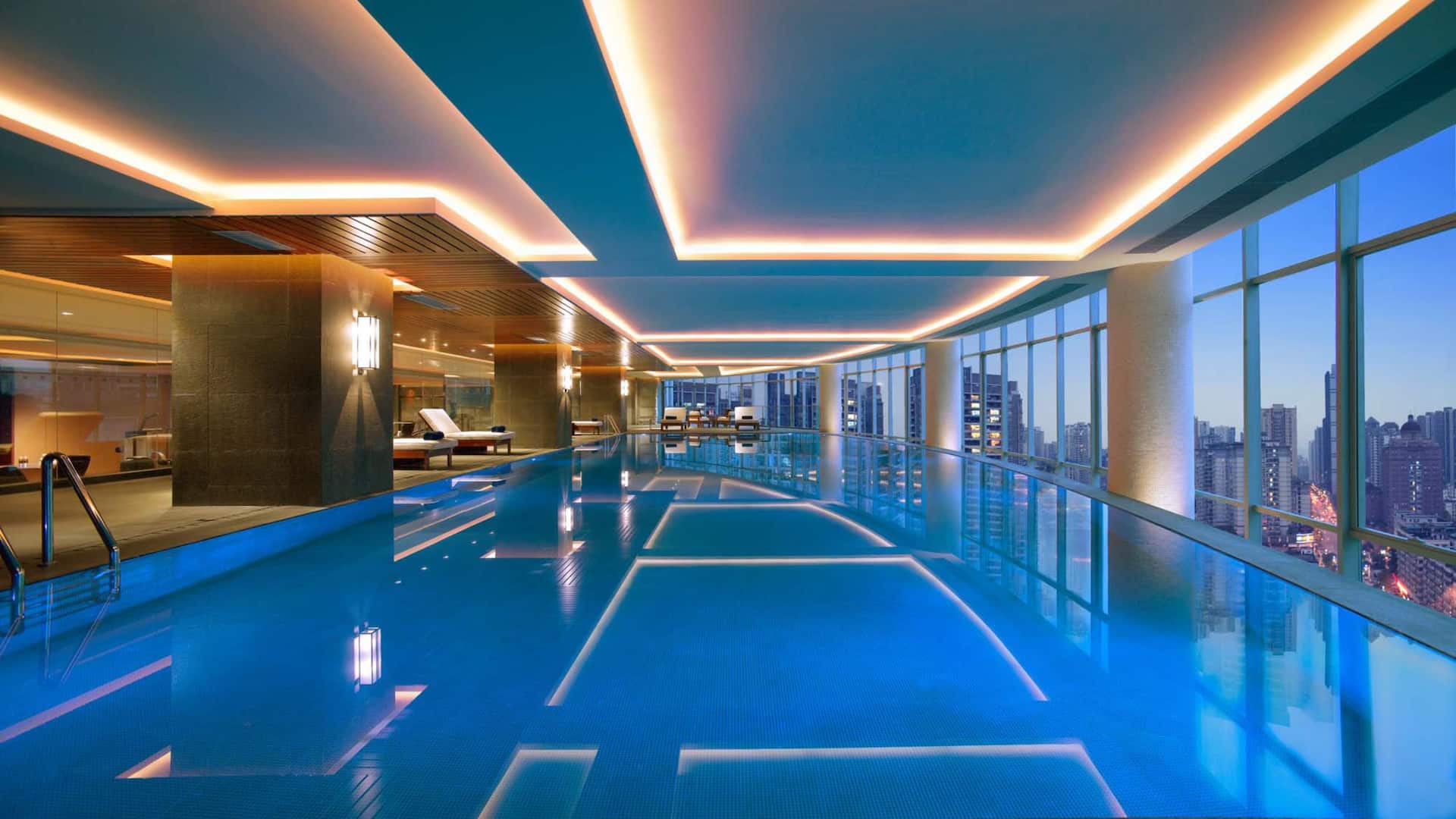 Hyatt Regency Chongqing Swimming Pool