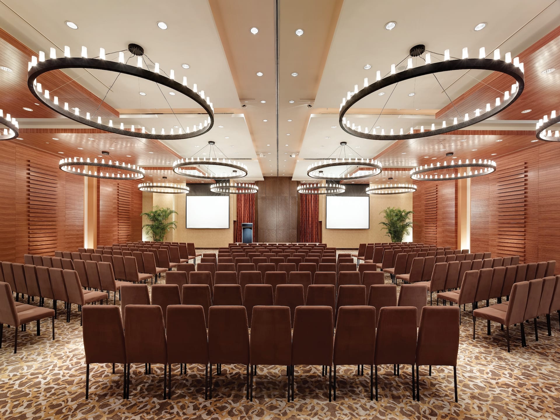 Hyatt Regency Hong Kong, Tsim Sha Tsui Regency Ballroom Theatre