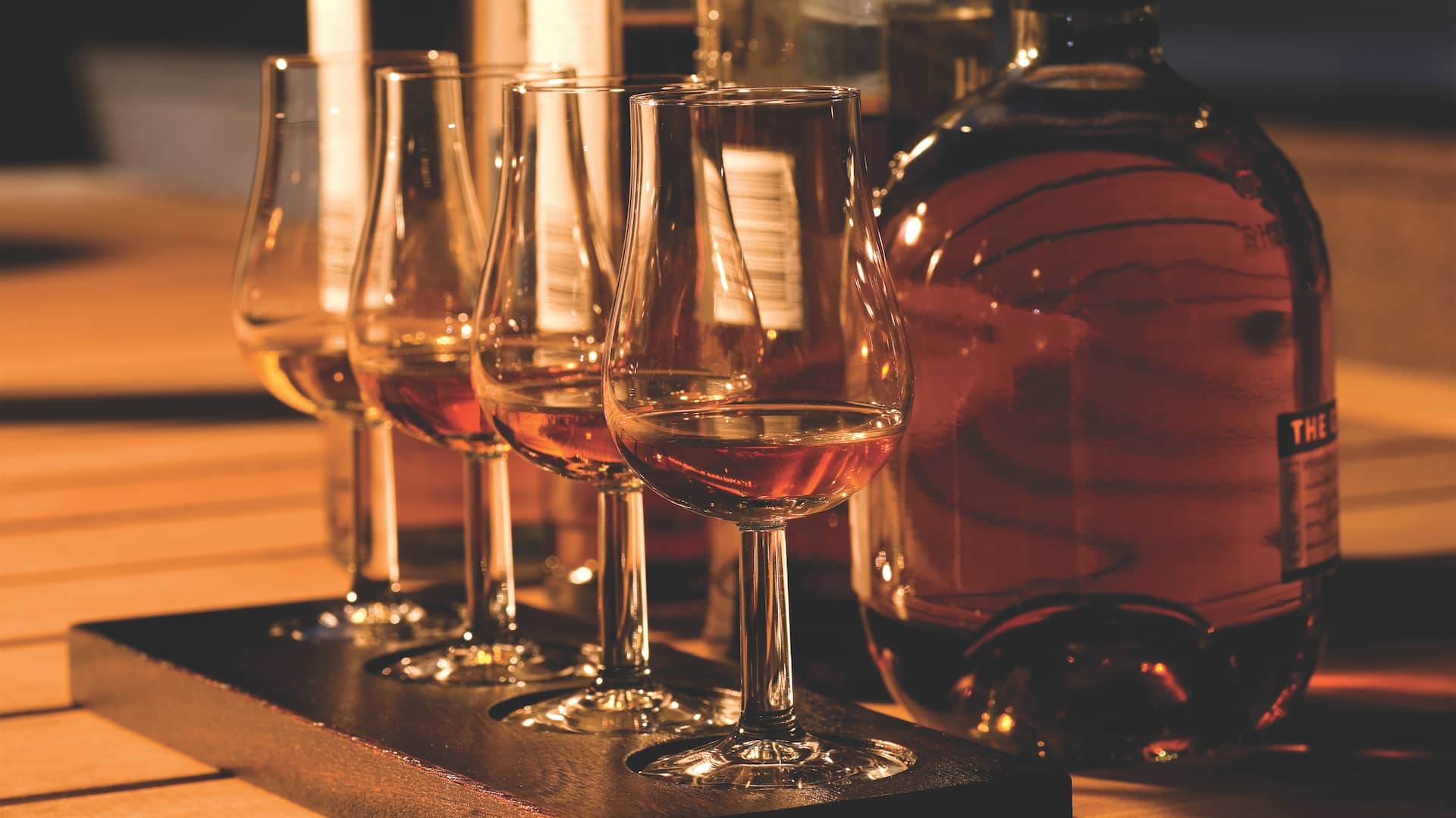 Hyatt Regency Hong Kong, Tsim Sha Tsui Whisky Flight