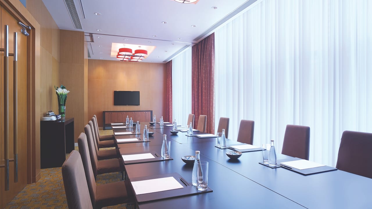 Salon 4-5 Boardroom