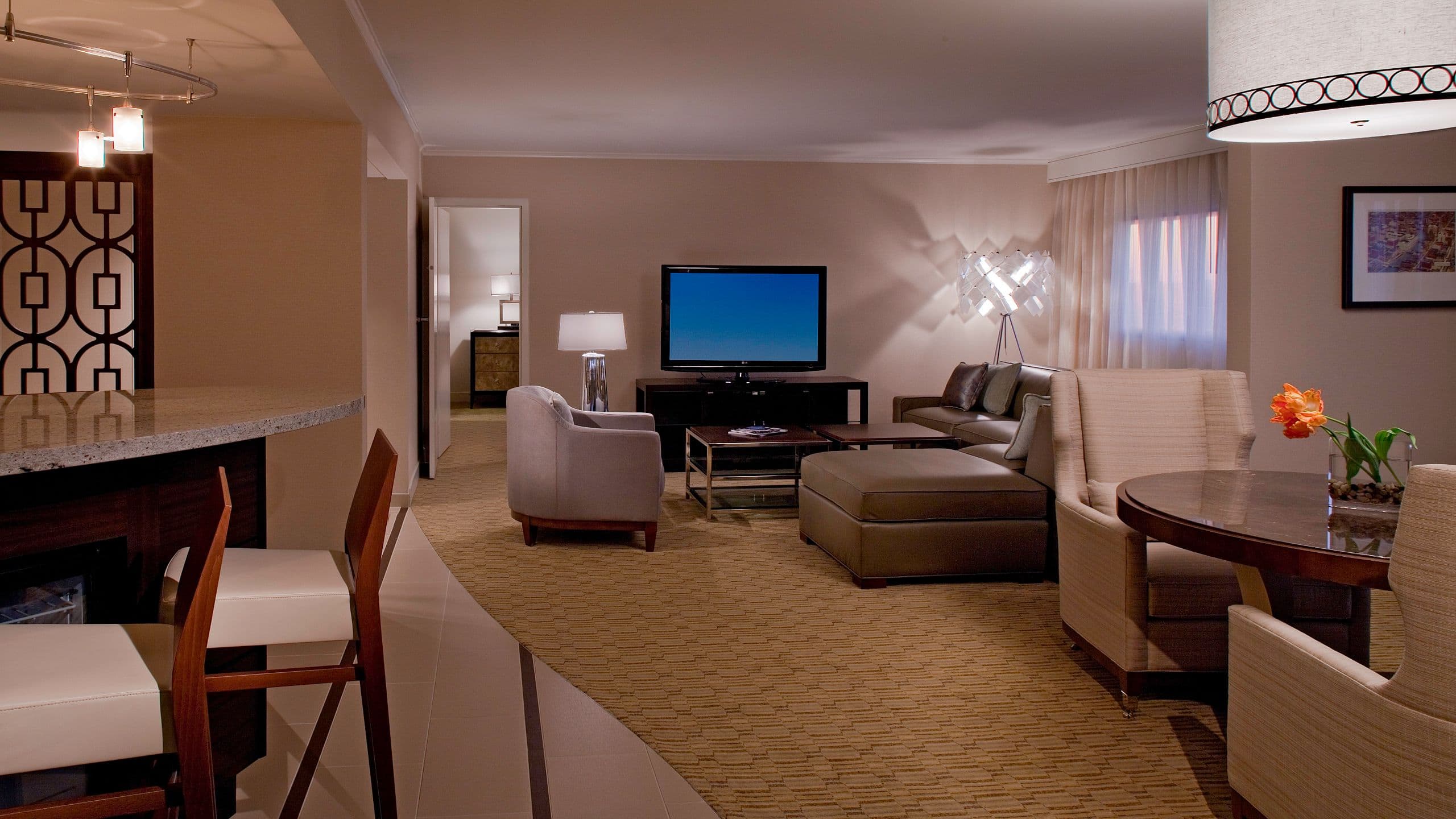 Hyatt Regency Milwaukee Penthouse Suite