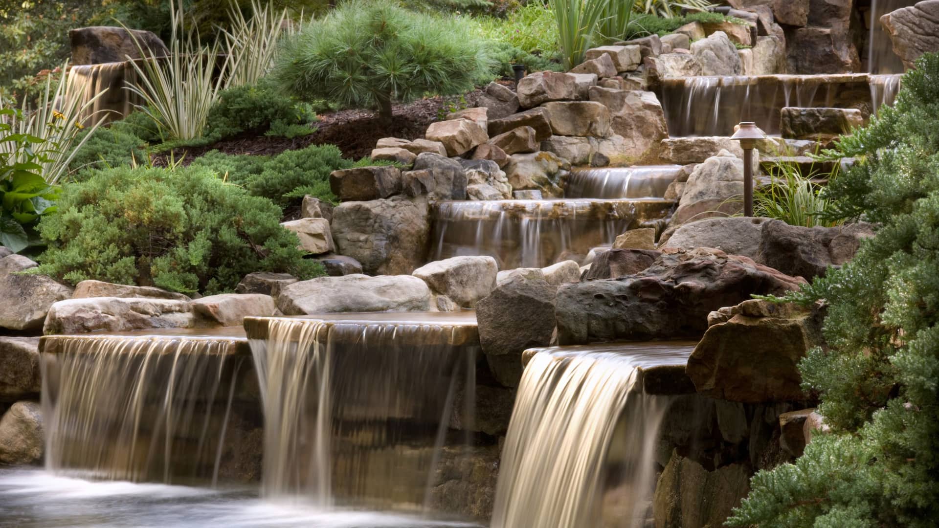Hyatt Regency Suites Atlanta Northwest Landscaping