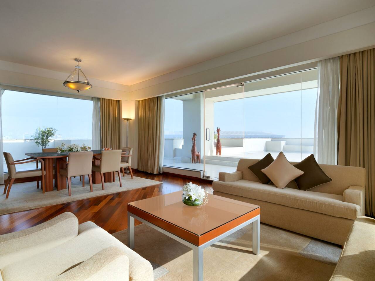 Diplomatic Suite