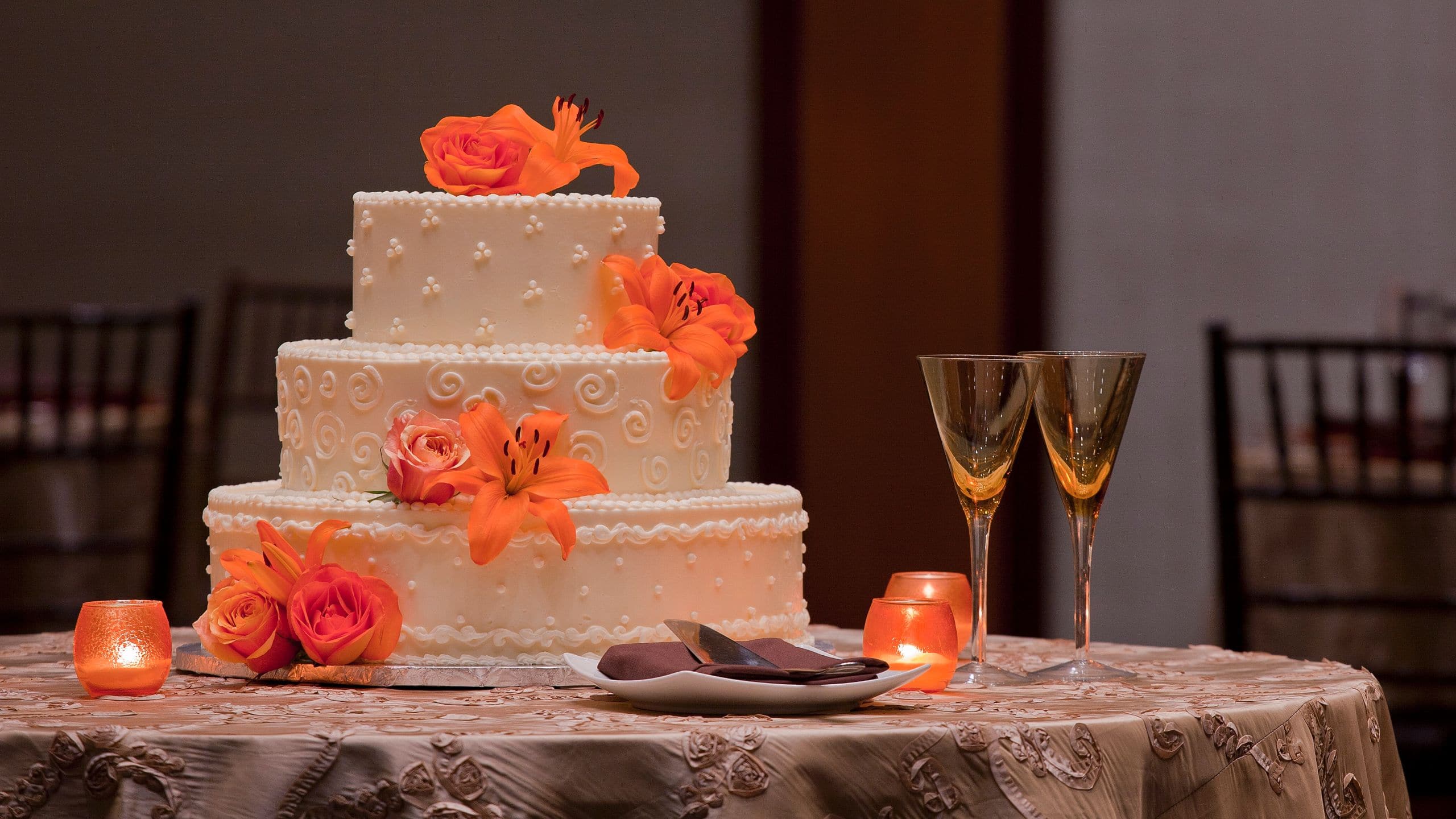 Hyatt Regency Washington on Capitol Hill Wedding Cake