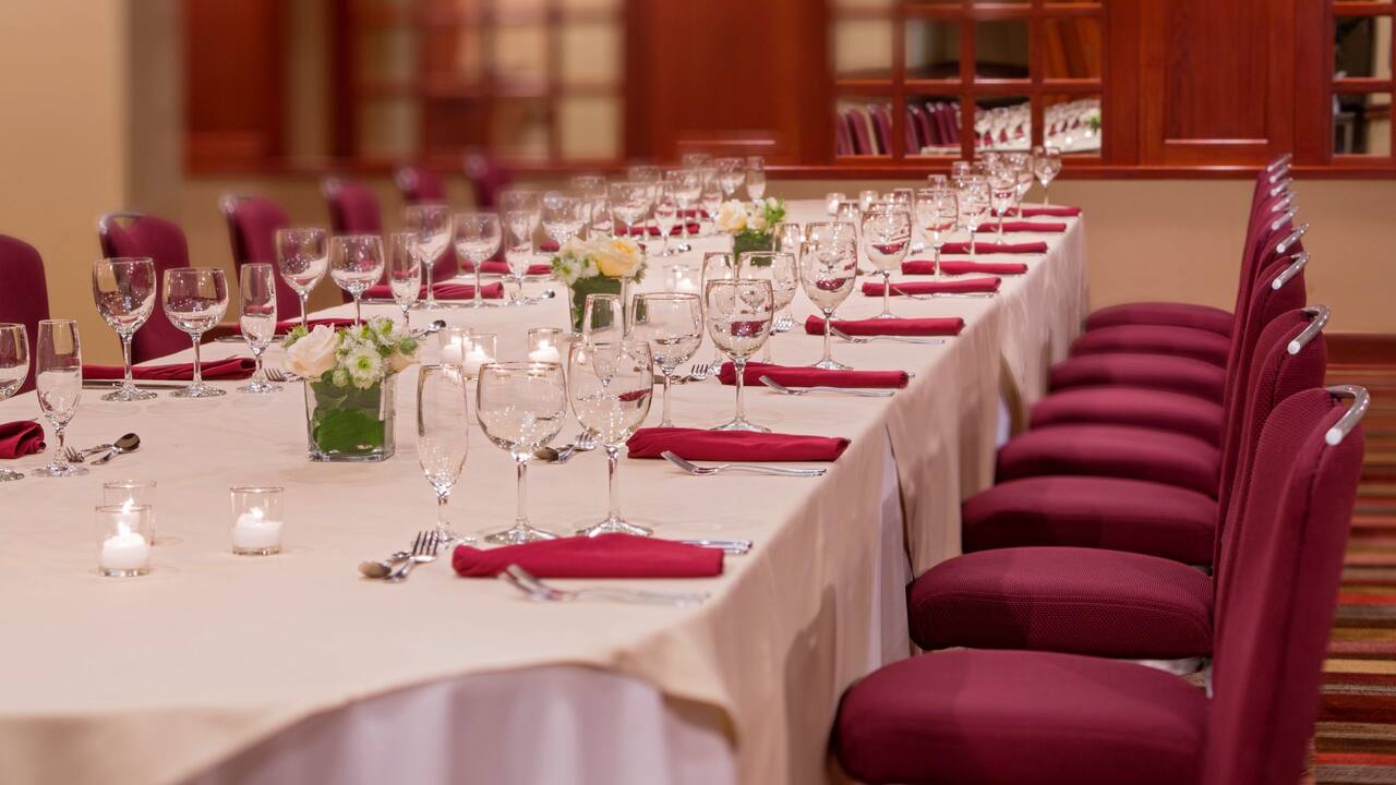 Dining Detail