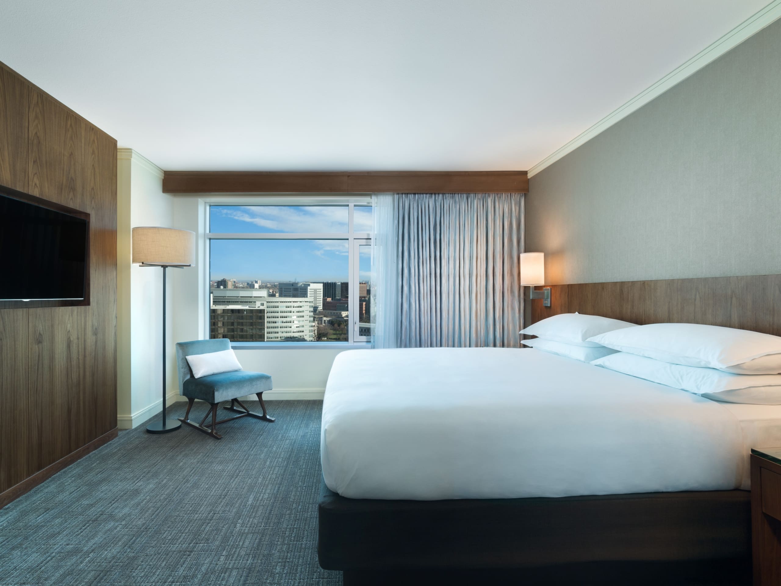 Downtown Denver hotel with suite at Hyatt Regency Denver