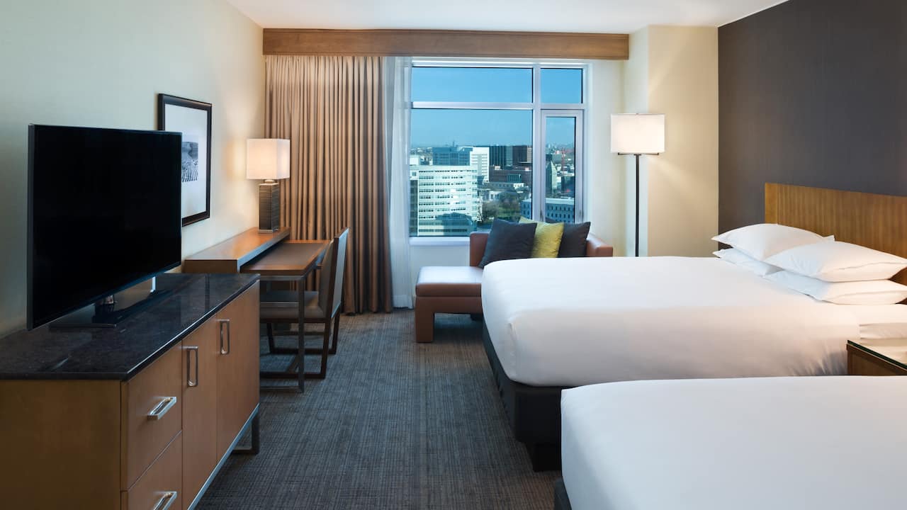 ADA hotel room at Hyatt Regency Denver