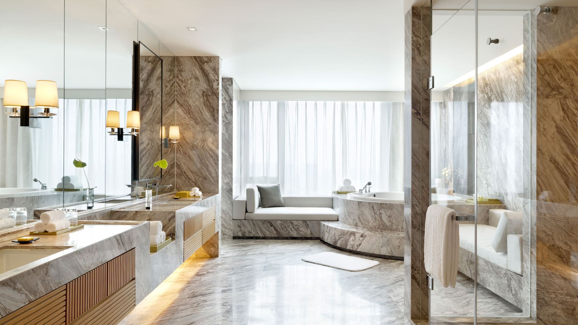 Hyatt Regency Tianjin East Chairman Suite Bathroom