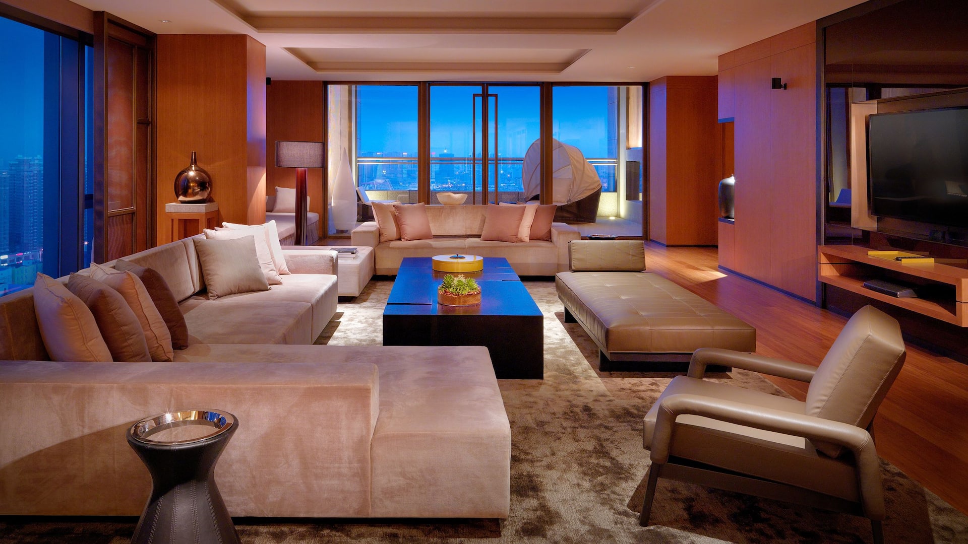 Hyatt Regency Tianjin East Chairman Suite Living Room