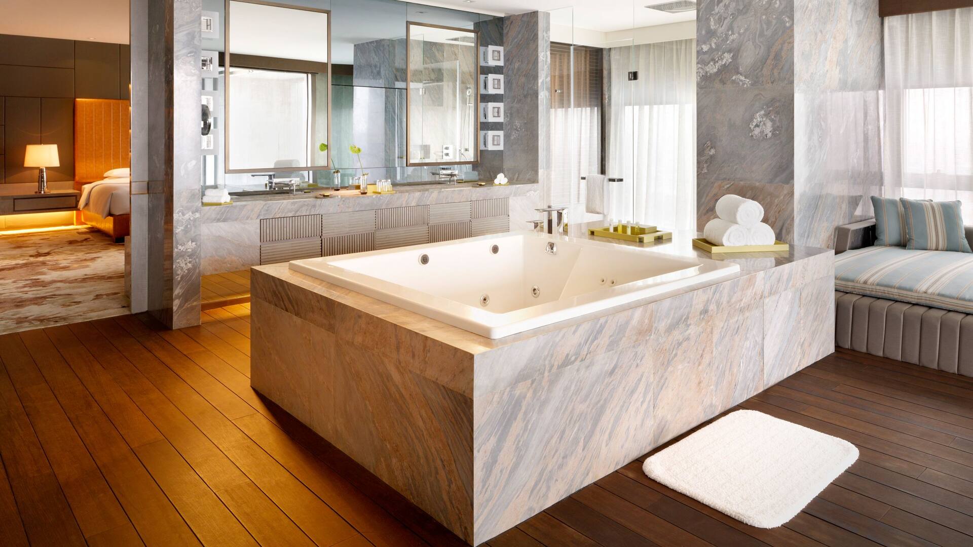 Hyatt Regency Tianjin East Presidential Suite Bathroom