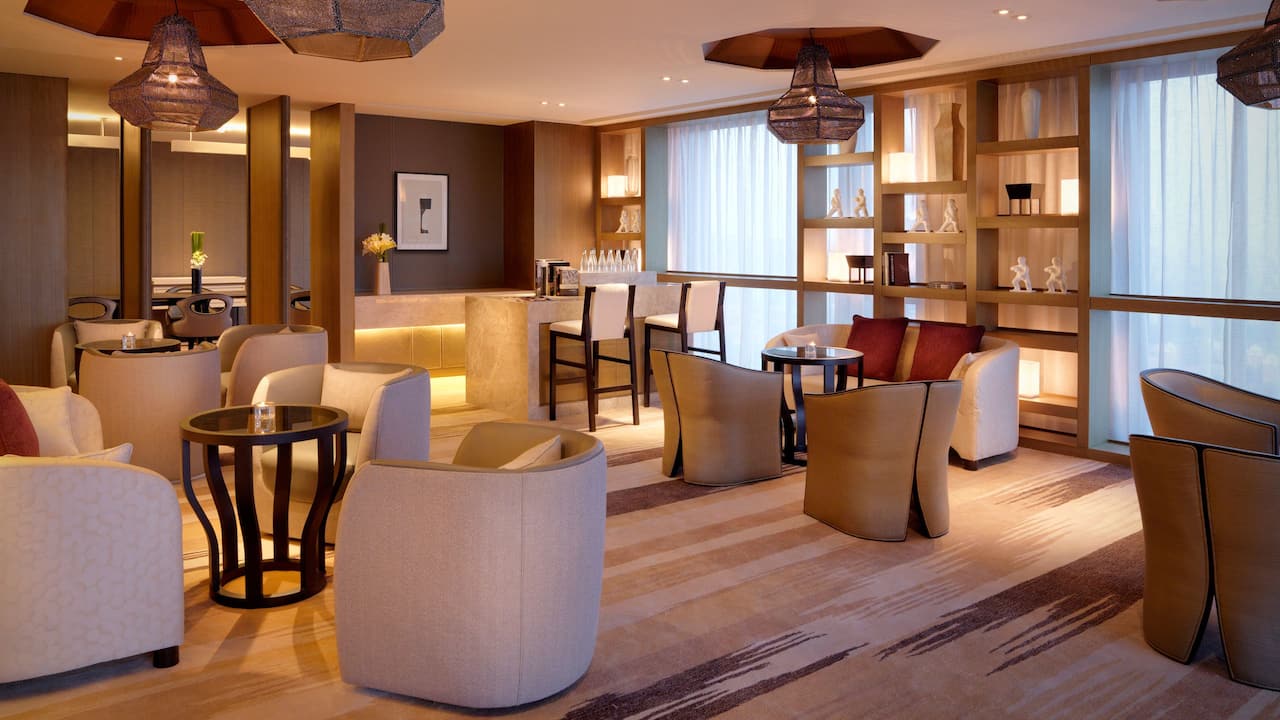 Regency Club Lounge