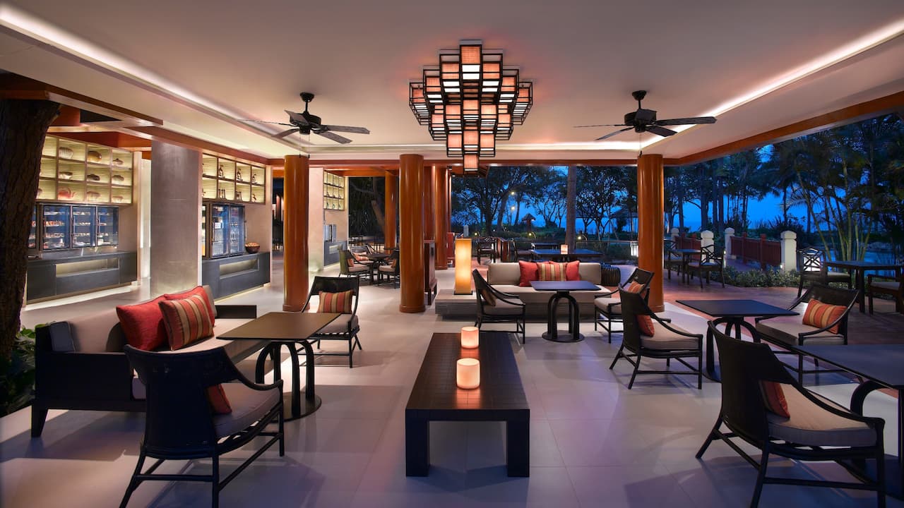 Regency Club Lounge