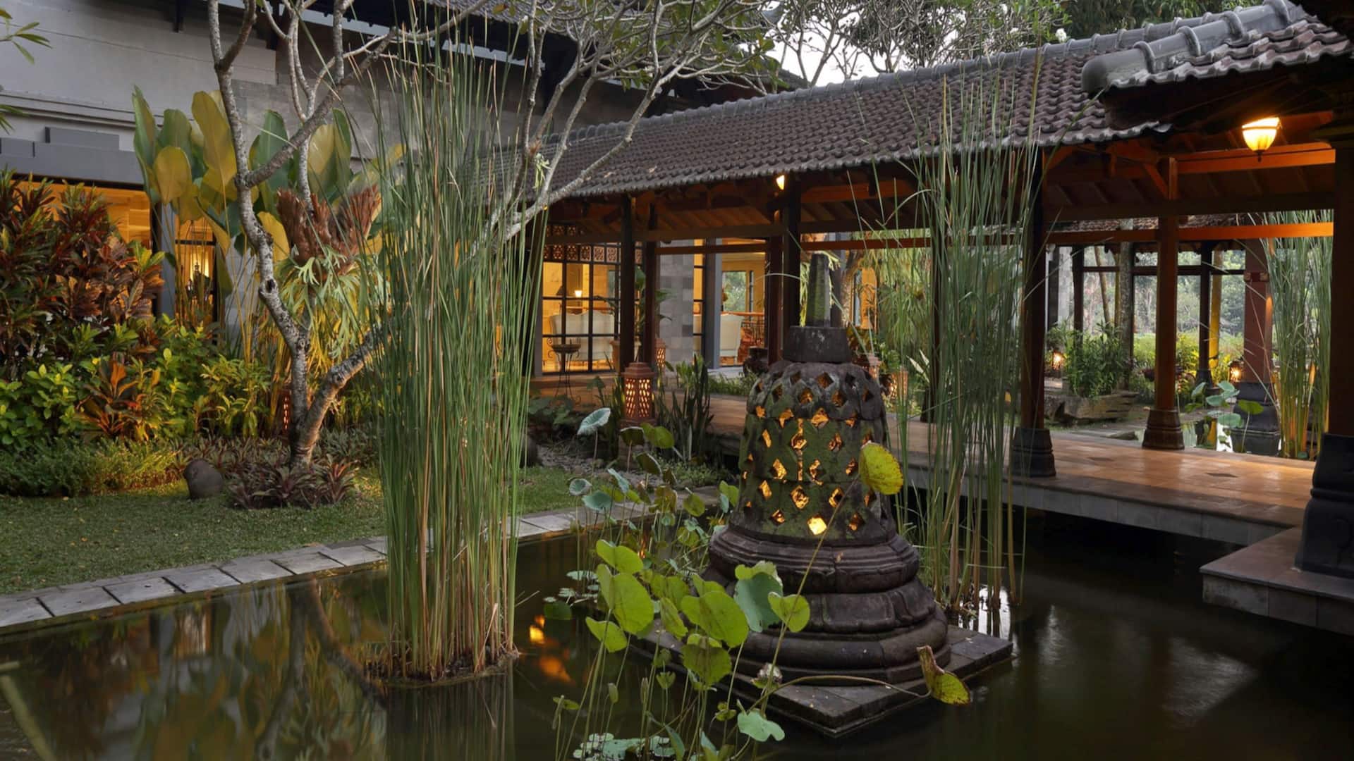 Hyatt Regency Yogyakarta Front Lobby
