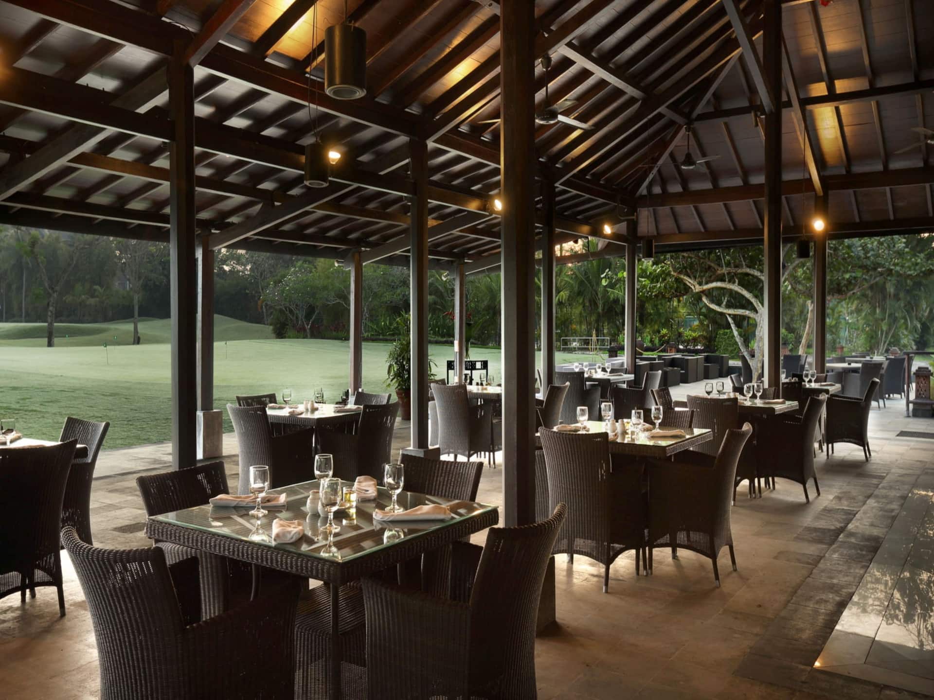 Hyatt Regency Yogyakarta Bogeys Teras