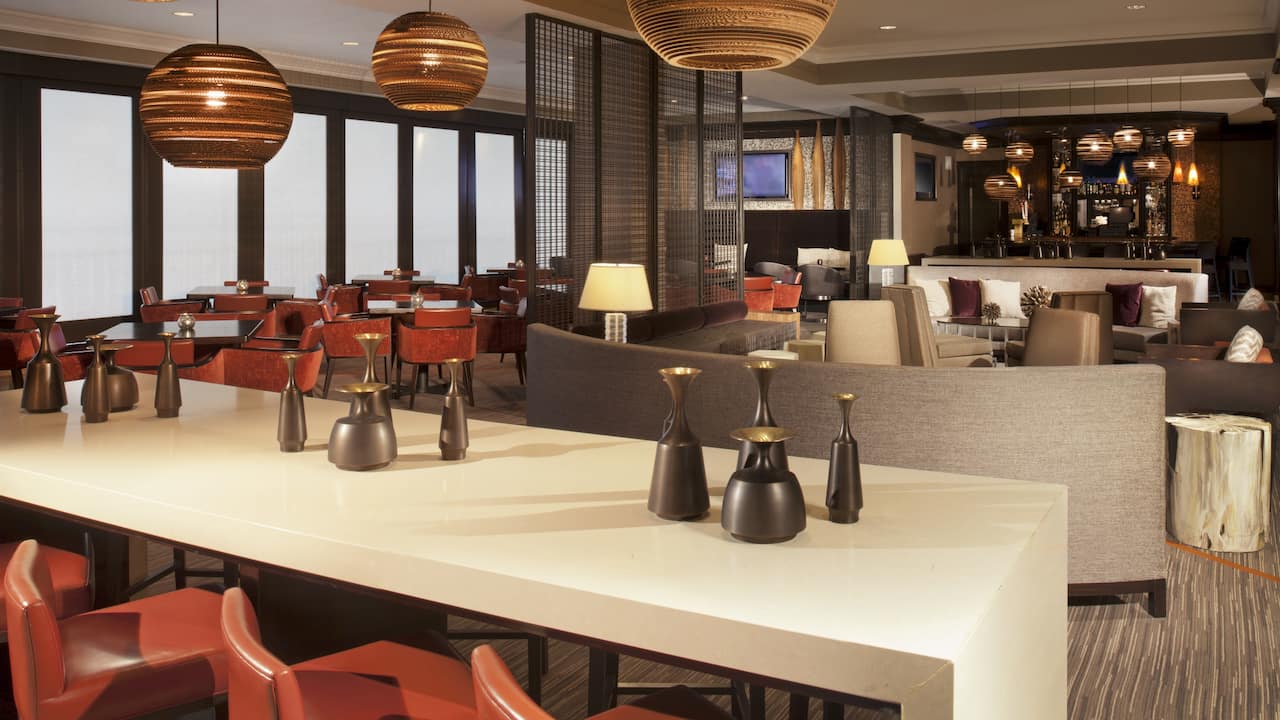 Restaurant Lounge