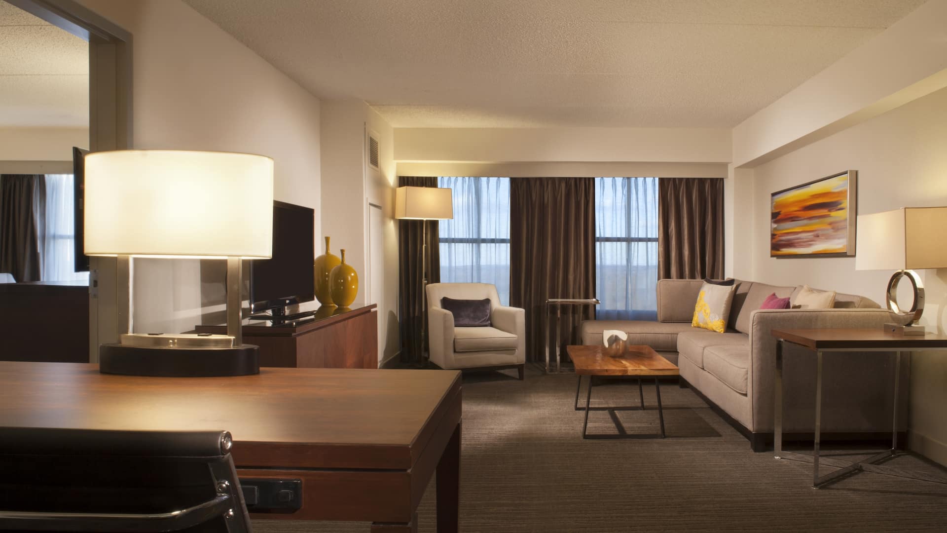 1/3 Hyatt Regency Long Island Suite Living Room