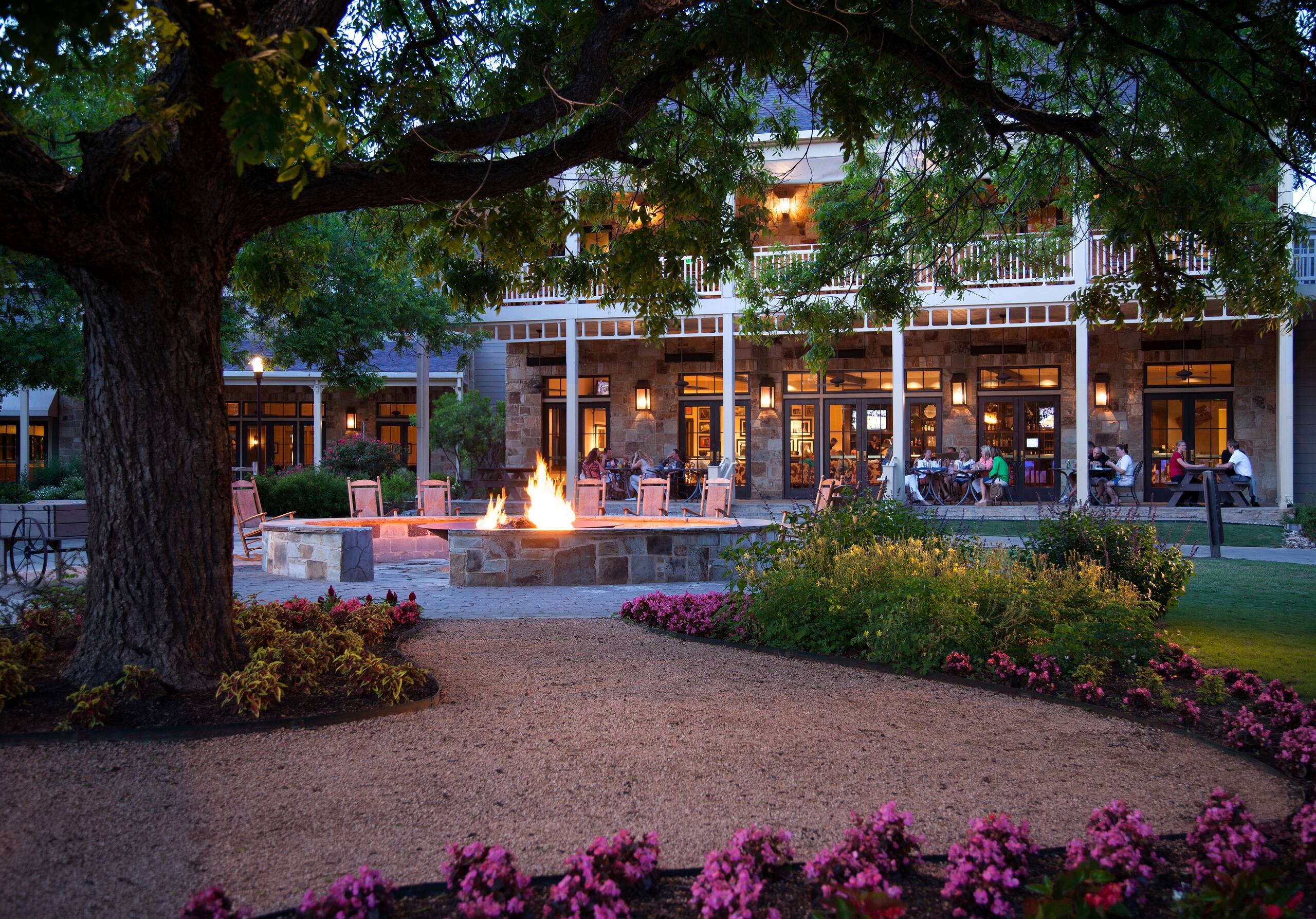 Restaurants Near Austin Texas Hyatt Regency Lost Pines Resort And Spa