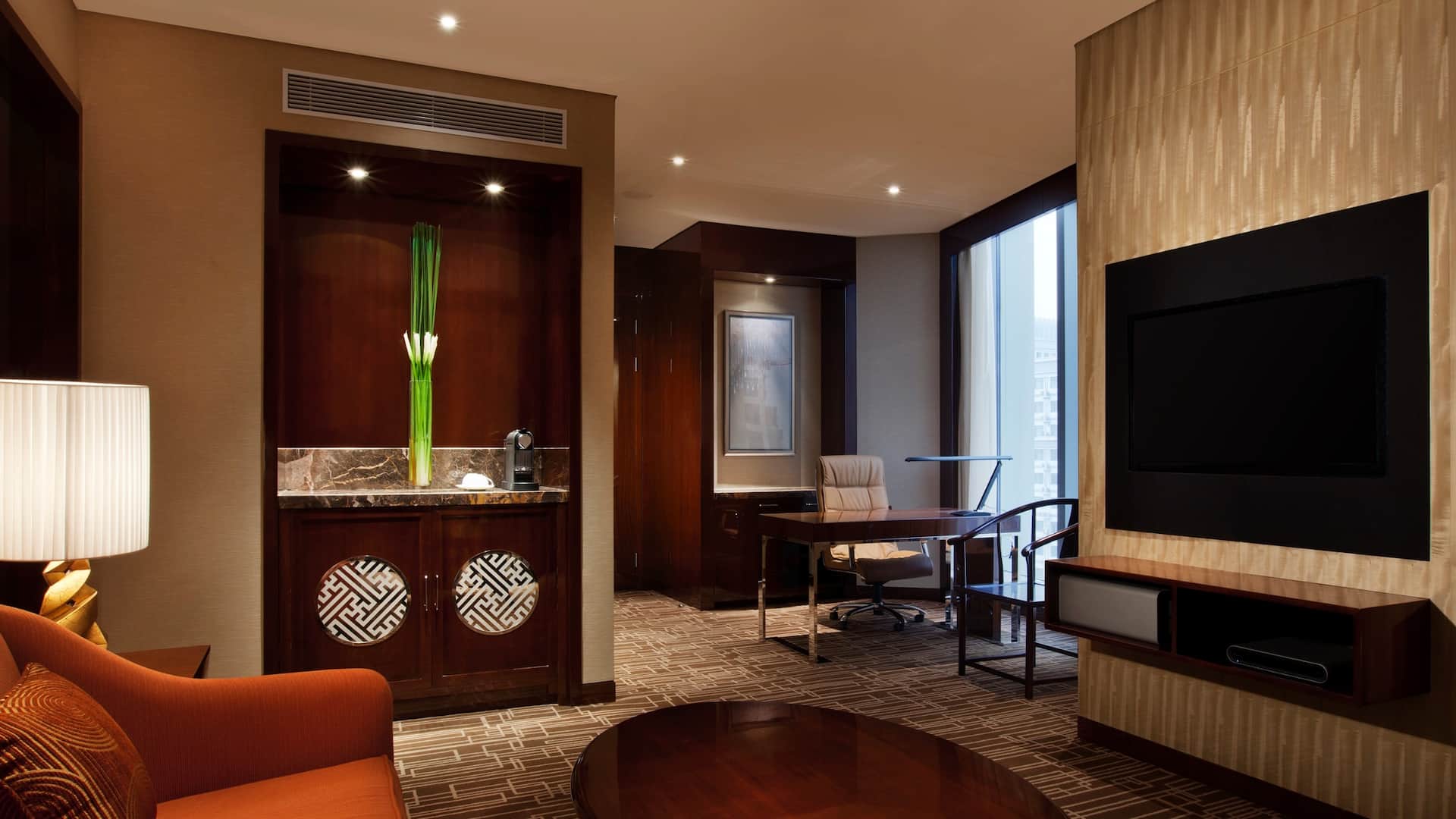 Hyatt Regency Jinan Regency Suite Living Room