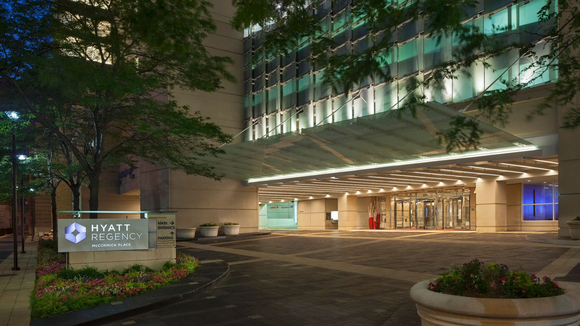 Hyatt Regency McCormick Place Front Drive