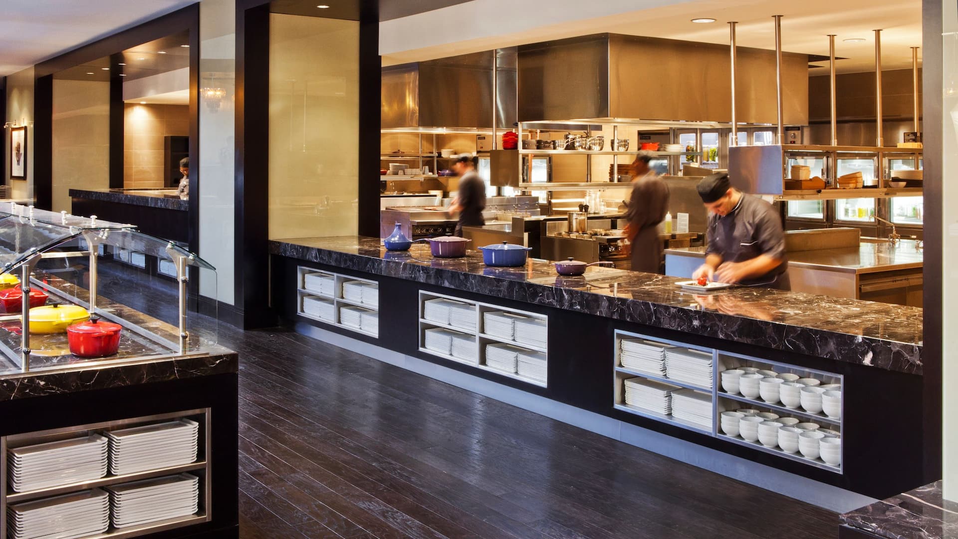 Hyatt Regency New Orleans 8 Block Open Kitchen