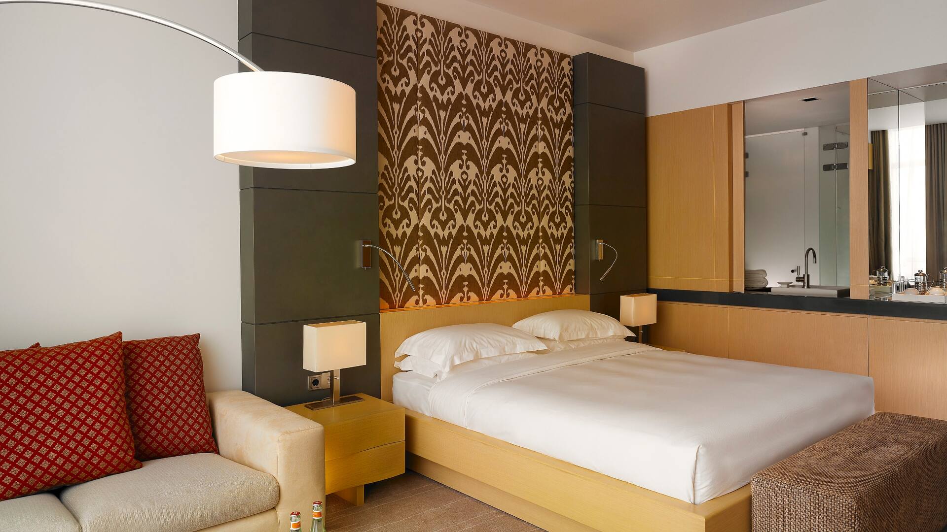Hyatt Regency Dushanbe standard king guestroom