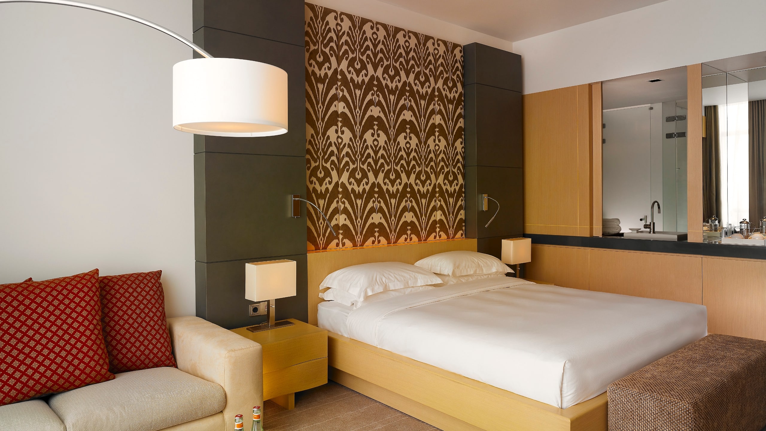 Hyatt Regency Dushanbe standard king guestroom