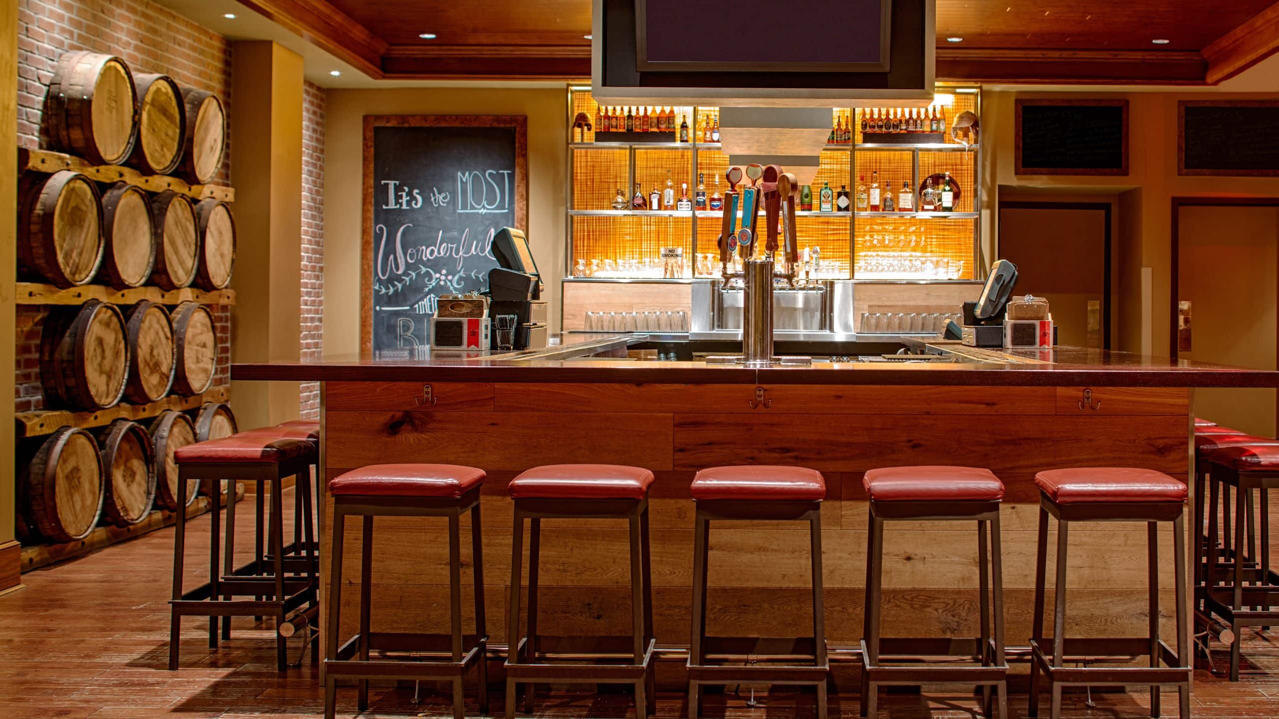 Hyatt Regency St. Louis at The Arch Bar