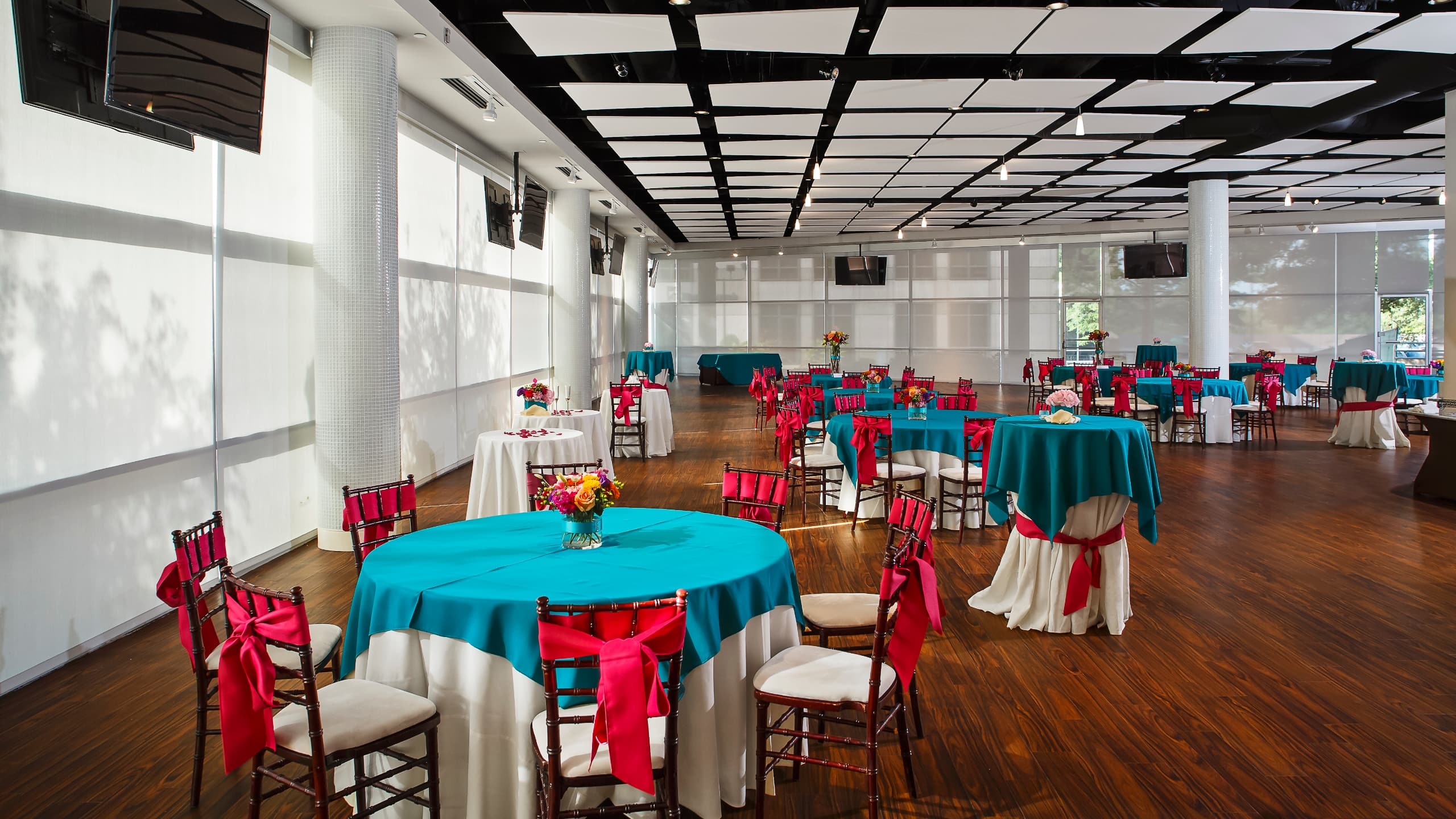 Hyatt Regency Greenville Studio 220 Seating