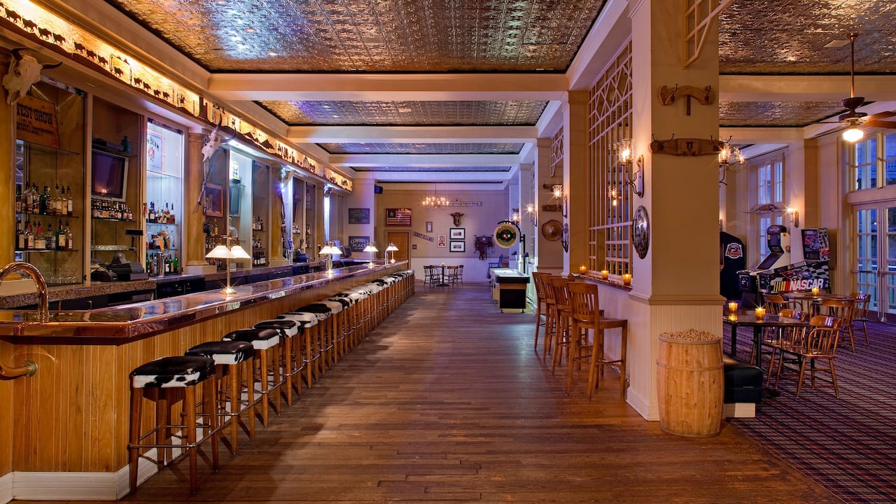 Charlie’s Long Bar Hyatt Regency Hill Country Resort & Spa