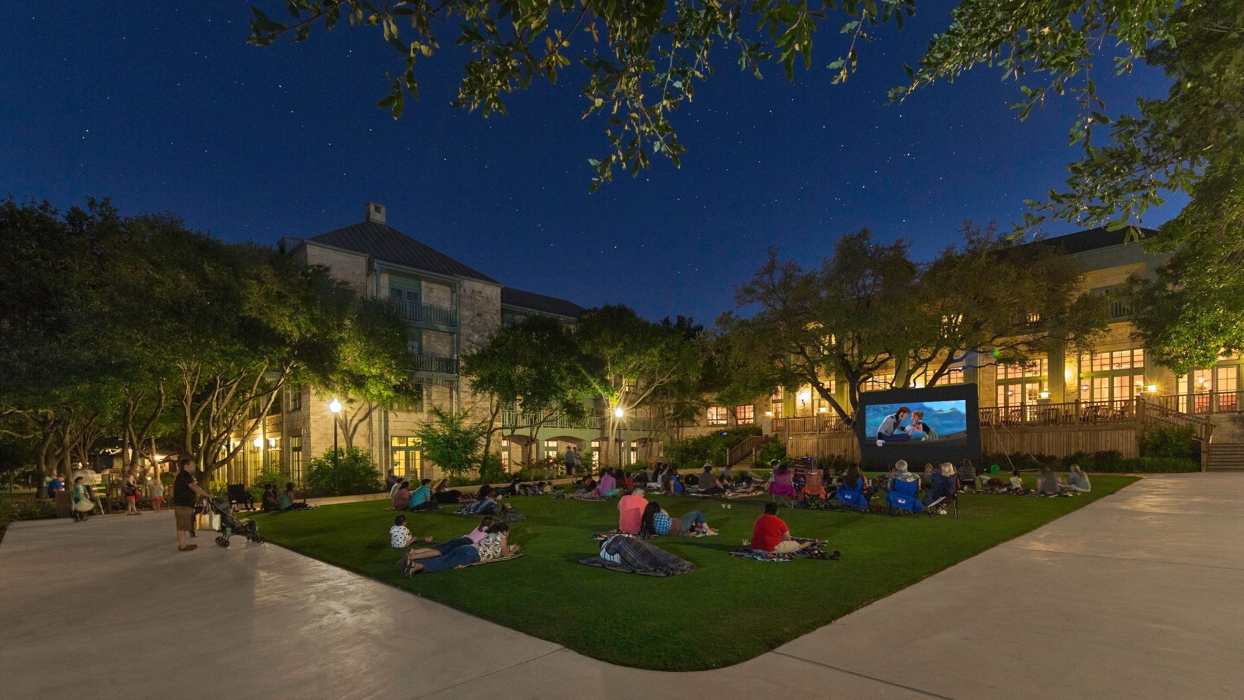 Hyatt Regency Hill Country Resort and Spa Movie on the Lawn