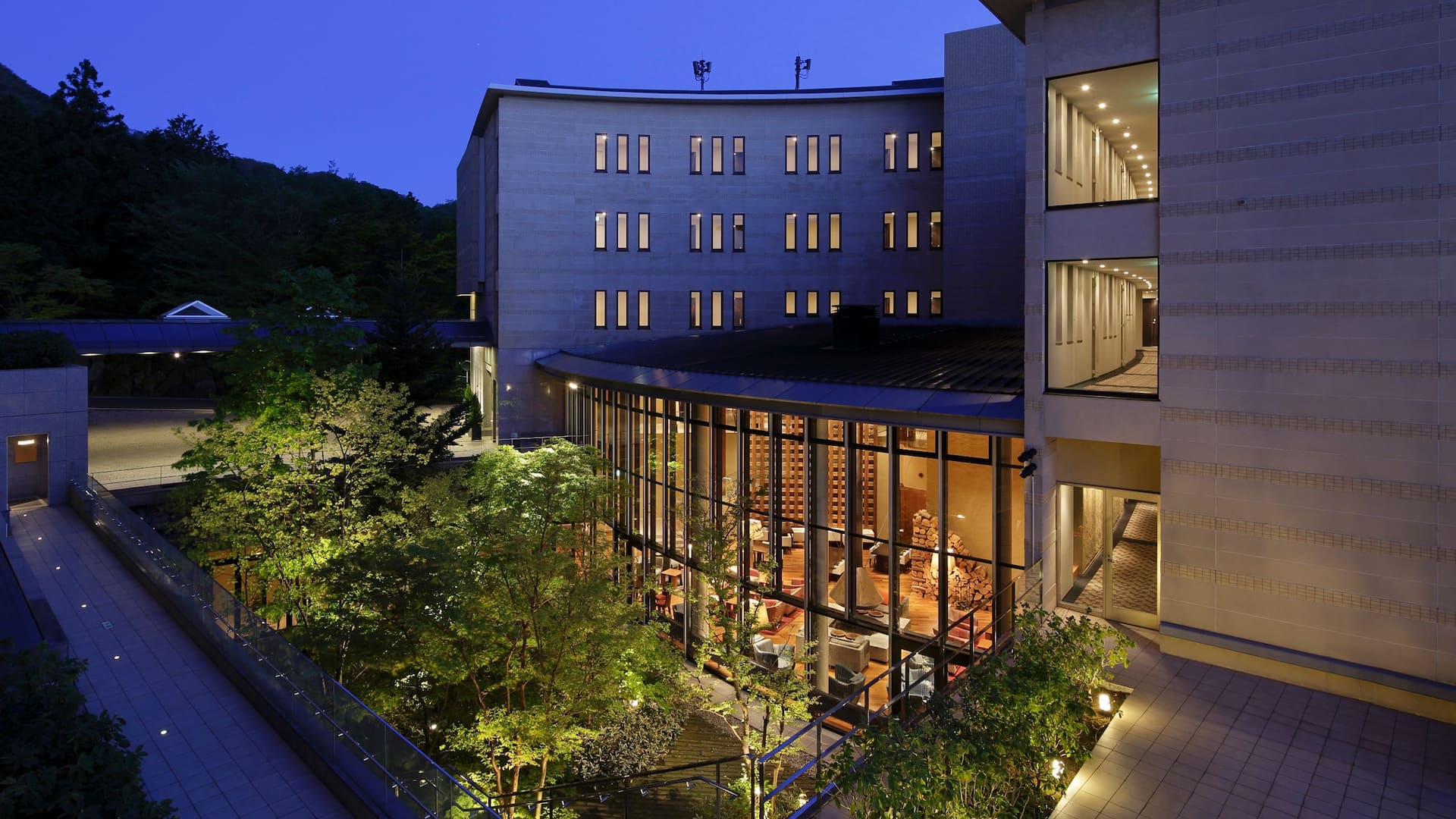 Hyatt Regency Hakone Exterior Night
