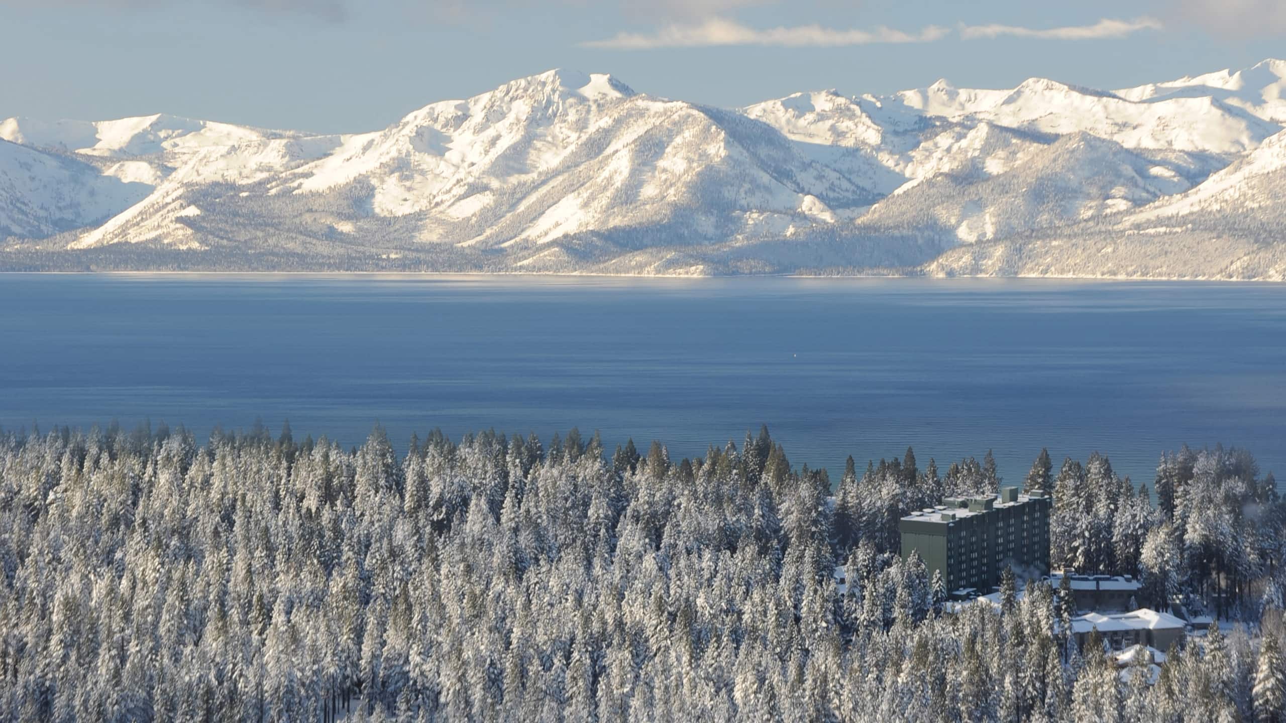Hyatt Regency Lake Tahoe Resort, Spa and Casino Winter Mountains