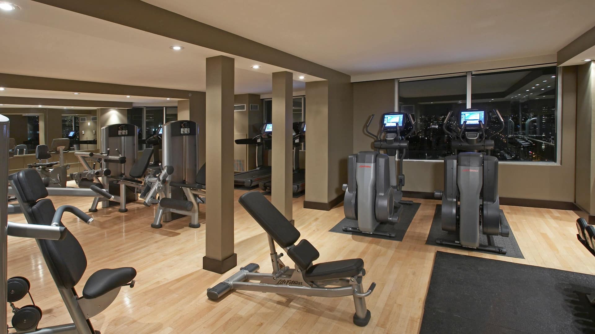 Hyatt Regency Toronto Fitness Center