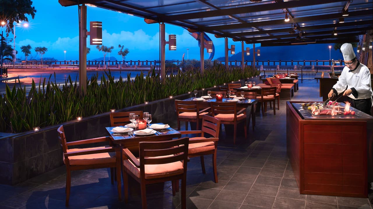 Shenanigans Fun Pub Terrace Hyatt Regency Kinabalu, Malaysia
