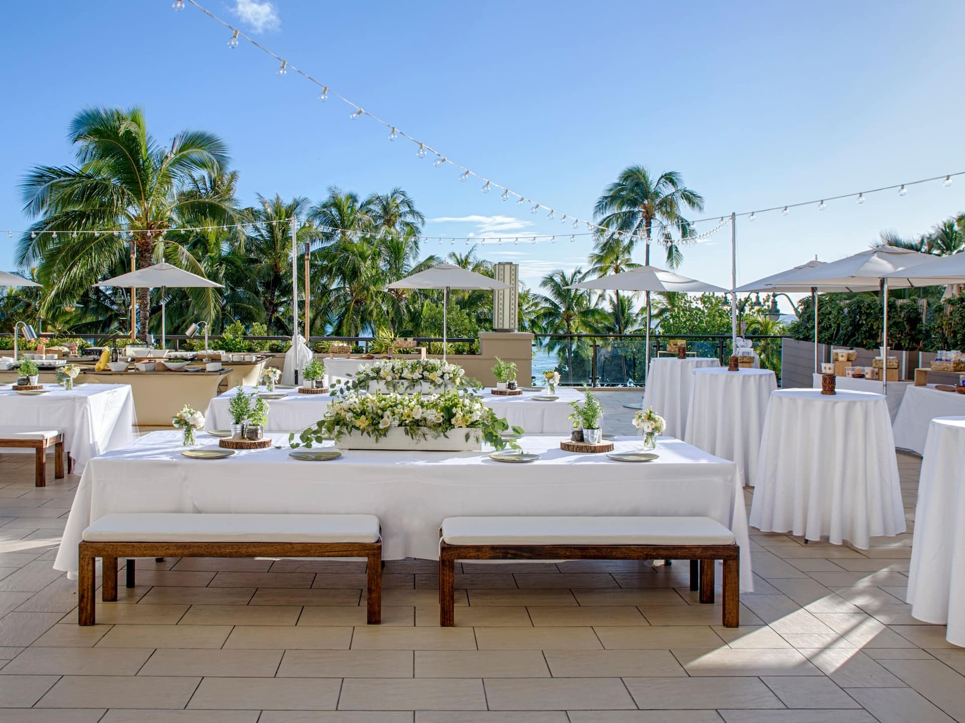 Hyatt Regency Waikiki Beach Resort and Spa Terrace